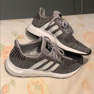 Adidas Swift Run J